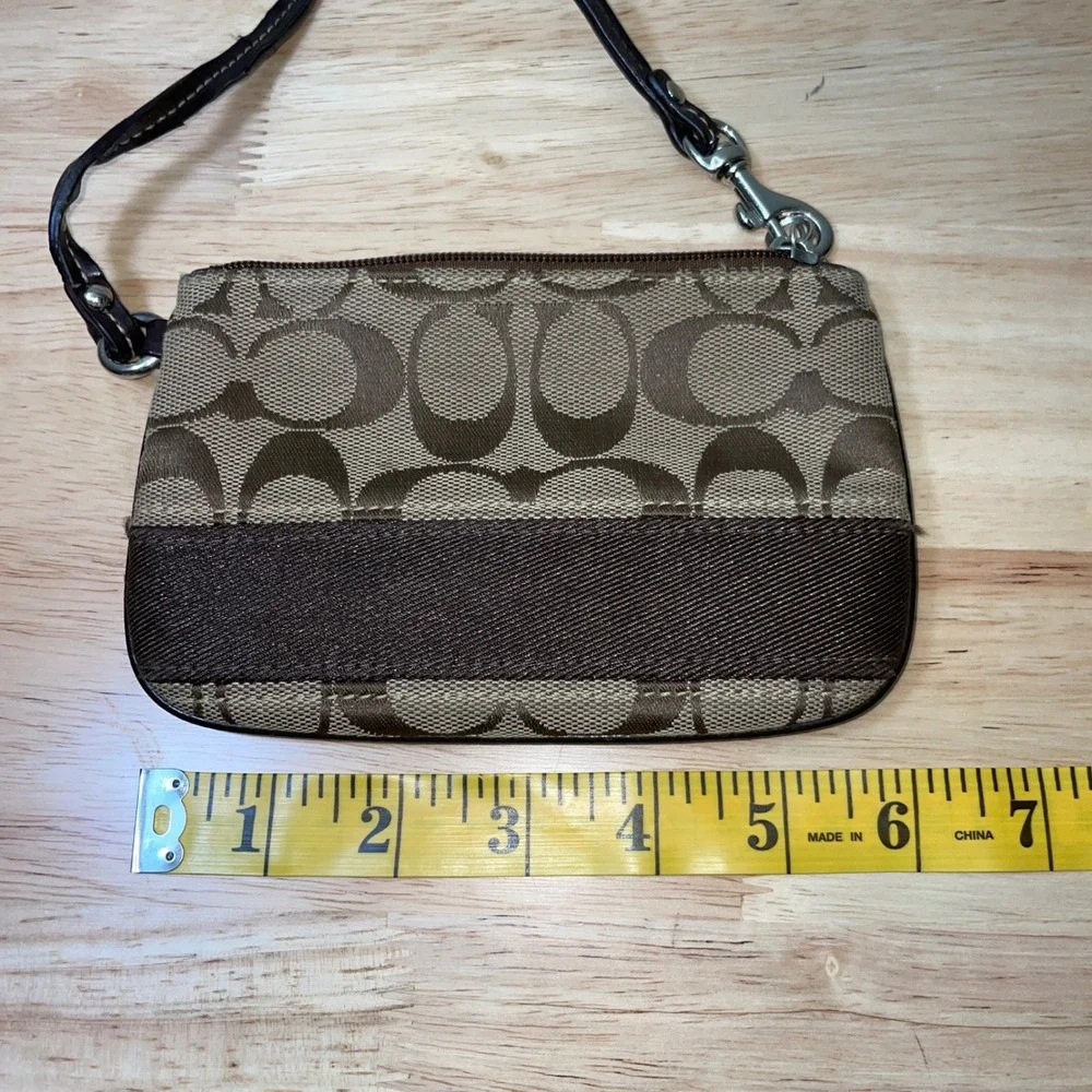 Coach Signature Monogram Canvas Wristlet Brown Tan‎ Small Zip Clutch Bag